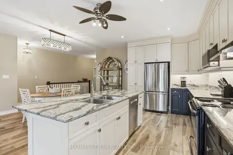 104 Anastasia Boulevard West Lincoln ON L0R 2A0