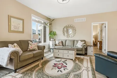 104 Anastasia Boulevard West Lincoln ON L0R 2A0