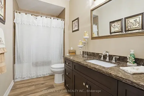 104 Anastasia Boulevard West Lincoln ON L0R 2A0