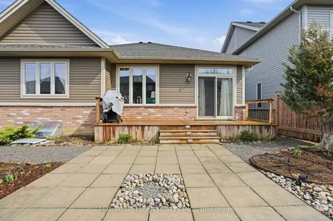 104 Anastasia Boulevard West Lincoln ON L0R 2A0