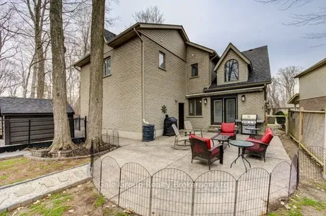 36 Potters Way Woodstock ON N4S 8Z5