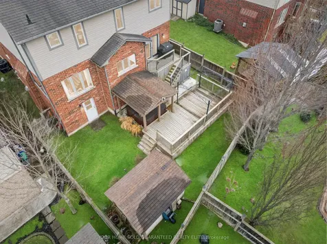 17 Heathcote Court Grimsby ON L3M 0A6