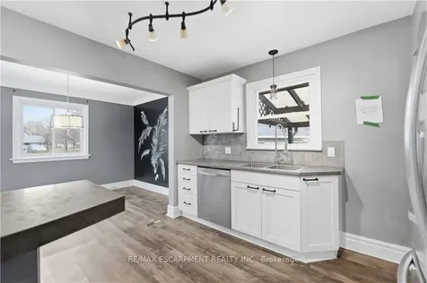 40 Nickerson Avenue St. Catharines ON L2N 3M4