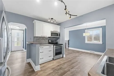 40 Nickerson Avenue St. Catharines ON L2N 3M4