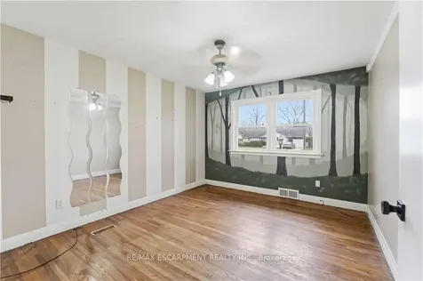 40 Nickerson Avenue St. Catharines ON L2N 3M4