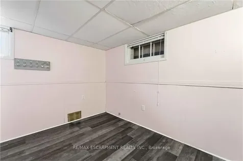 40 Nickerson Avenue St. Catharines ON L2N 3M4