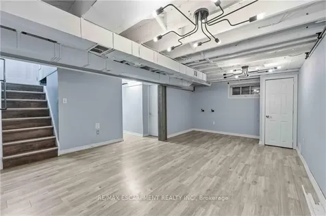 40 Nickerson Avenue St. Catharines ON L2N 3M4