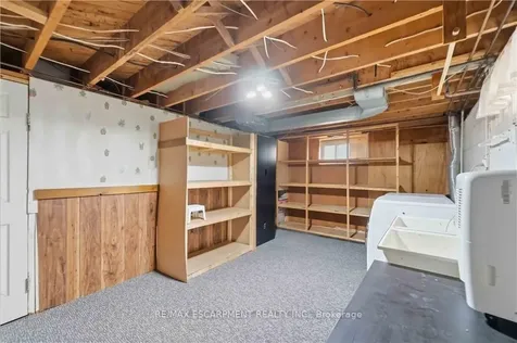40 Nickerson Avenue St. Catharines ON L2N 3M4