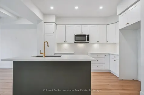 32 Fieldstone Lane Centre Wellington ON N0B 1S0
