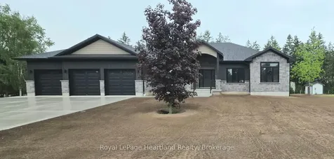 345 Turnberry Street North Huron ON N0G 2W0