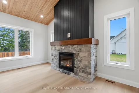 345 Turnberry Street North Huron ON N0G 2W0