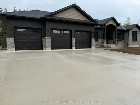 345 Turnberry Street North Huron ON N0G 2W0