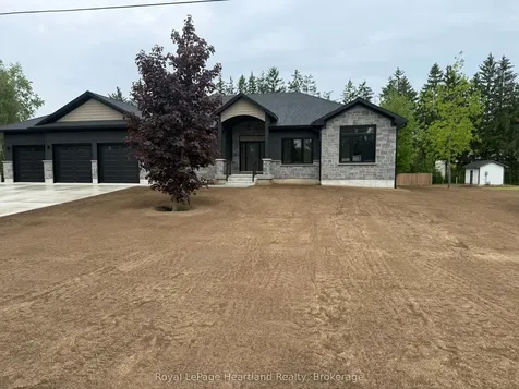 345 Turnberry Street North Huron ON N0G 2W0