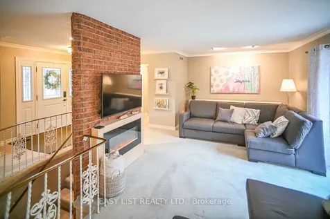 58 Pannell Lane Strathroy-caradoc ON N7G 2C6