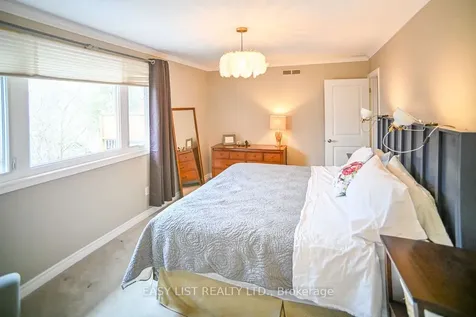 58 Pannell Lane Strathroy-caradoc ON N7G 2C6