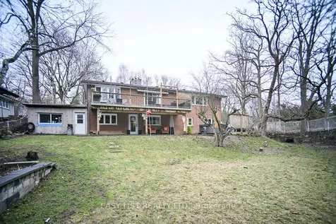 58 Pannell Lane Strathroy-caradoc ON N7G 2C6