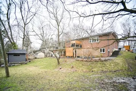 58 Pannell Lane Strathroy-caradoc ON N7G 2C6