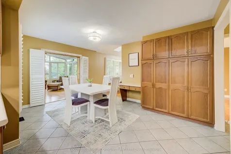 466 Dicenzo Drive Hamilton ON L9B 2C4