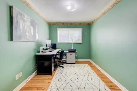 466 Dicenzo Drive Hamilton ON L9B 2C4