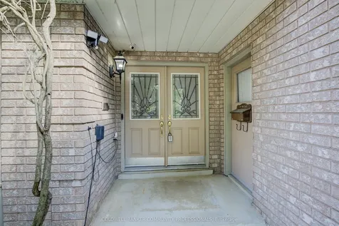 466 Dicenzo Drive Hamilton ON L9B 2C4