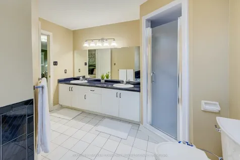 466 Dicenzo Drive Hamilton ON L9B 2C4