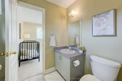466 Dicenzo Drive Hamilton ON L9B 2C4