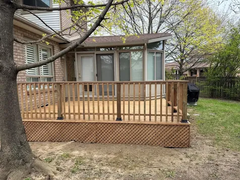 466 Dicenzo Drive Hamilton ON L9B 2C4