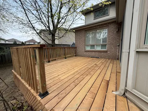 466 Dicenzo Drive Hamilton ON L9B 2C4