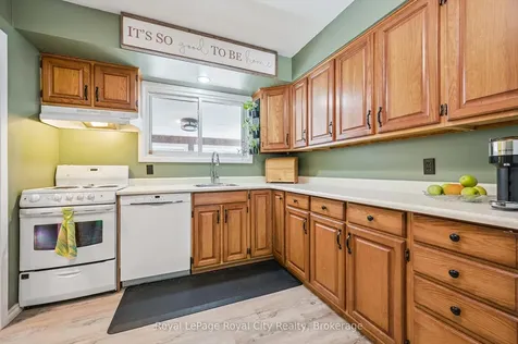 24 Julia Drive Guelph ON N1H 5W1