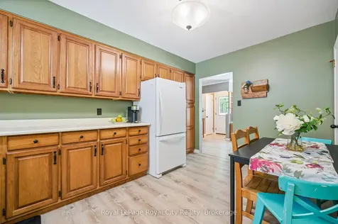 24 Julia Drive Guelph ON N1H 5W1