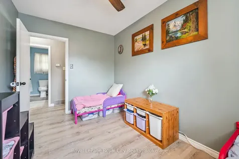 24 Julia Drive Guelph ON N1H 5W1