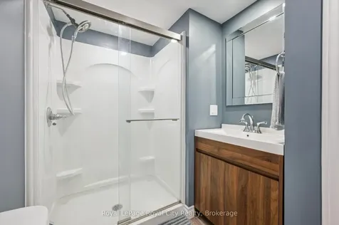 24 Julia Drive Guelph ON N1H 5W1