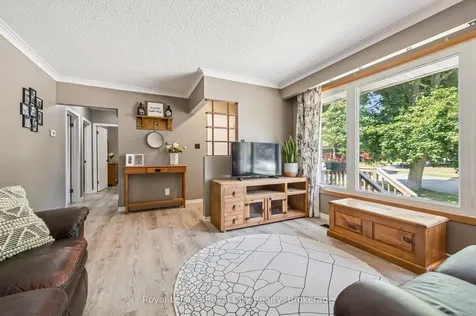 24 Julia Drive Guelph ON N1H 5W1
