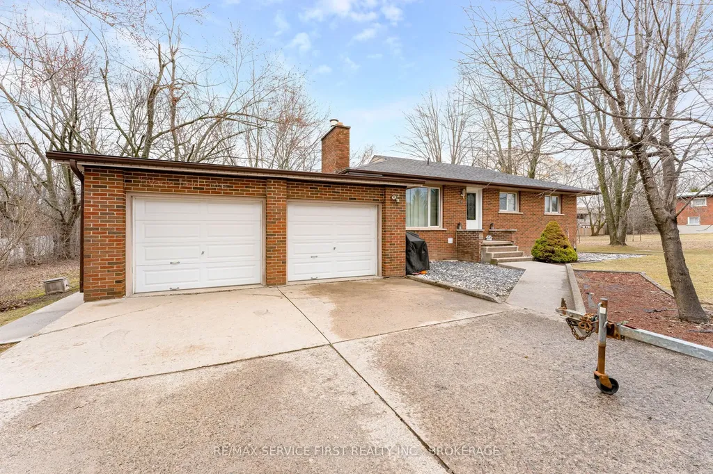 34 Dalgleish Avenue Kingston ON K7L 5H6