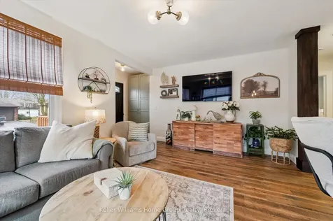 69 Irvine Street Centre Wellington ON N0B 1S0