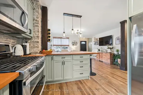 69 Irvine Street Centre Wellington ON N0B 1S0