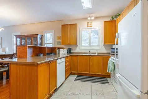 7 Willowlanding Court Welland ON L3C 7L7