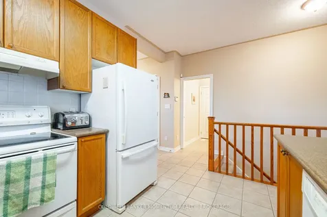 7 Willowlanding Court Welland ON L3C 7L7