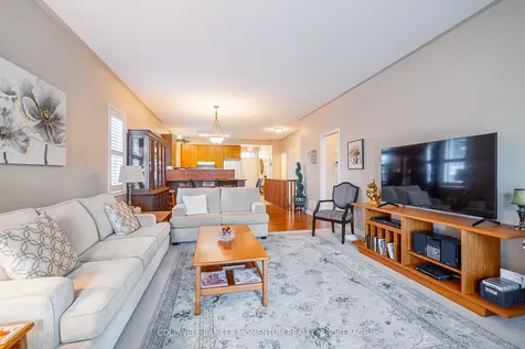 7 Willowlanding Court Welland ON L3C 7L7