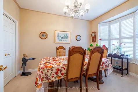7 Willowlanding Court Welland ON L3C 7L7