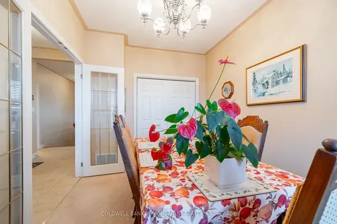 7 Willowlanding Court Welland ON L3C 7L7