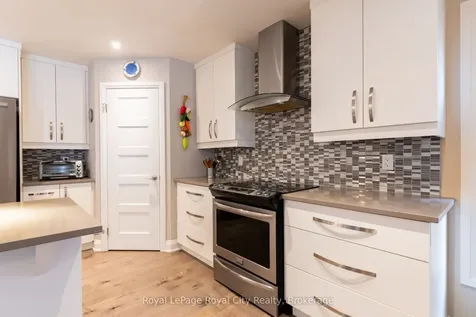 65 Aberdeen Street Centre Wellington ON N1M 0C1