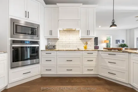 12 Northview Street Kawartha Lakes ON K0M 1G0