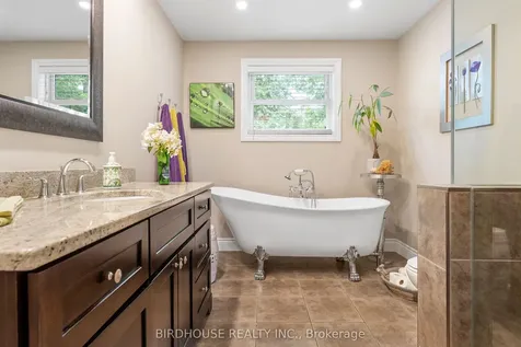 12 Northview Street Kawartha Lakes ON K0M 1G0