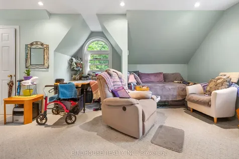 12 Northview Street Kawartha Lakes ON K0M 1G0