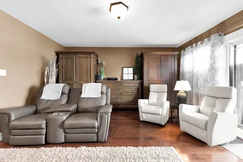23 Winona Drive Huntsville ON P1H 1L9