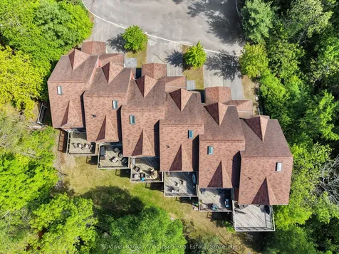 23 Winona Drive Huntsville ON P1H 1L9