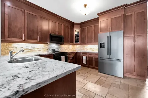 23 Winona Drive Huntsville ON P1H 1L9