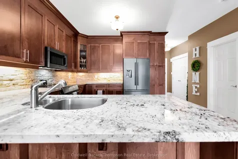 23 Winona Drive Huntsville ON P1H 1L9