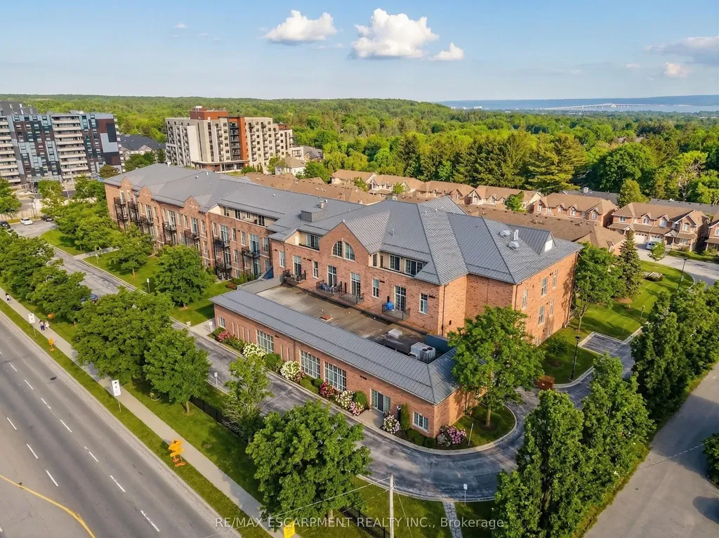 262 Dundas Street E Hamilton ON L8B 1A9